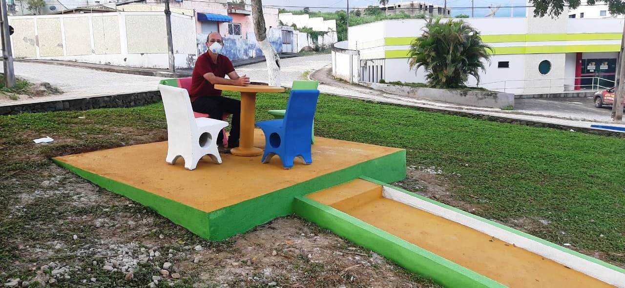 Camacã: Prefeitura revitaliza mais uma praça


